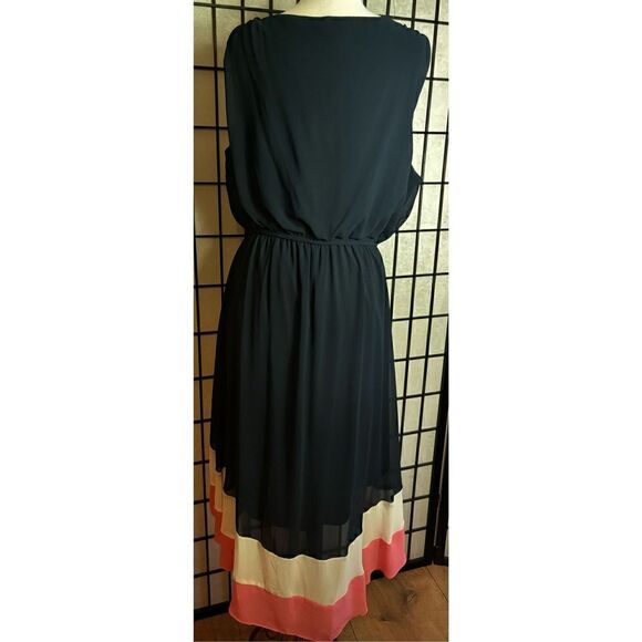 Paper Doll Navy Sleeveless Drape Front Dress - Picture 4 of 7